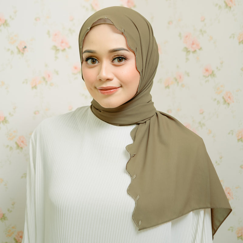 Jade Classic Shawl Natural