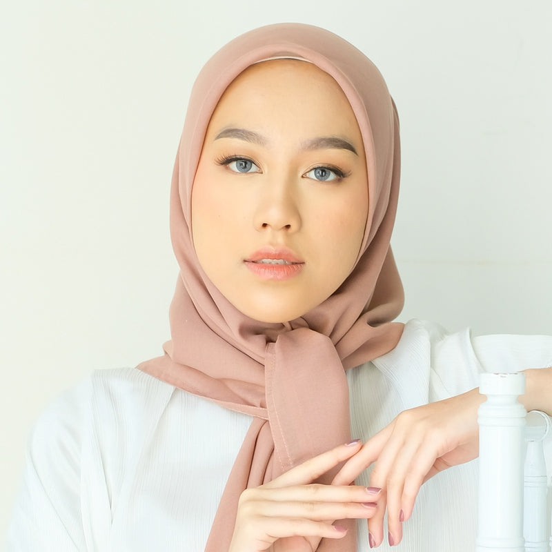 Qira Voal (Hijab Voal Segiempat)