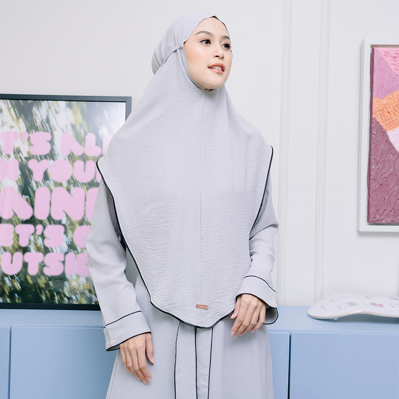 Hafiza Abaya Set Light Grey