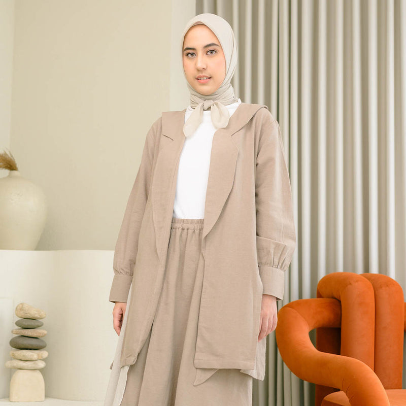 Tami Outer Natural