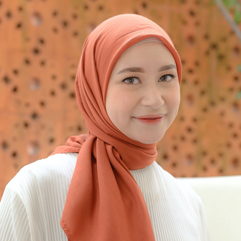 Kara Voal (Hijab Segiempat Voal)