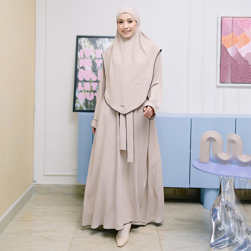 Hafiza Abaya Set Nude Cream