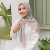 Yana Voal Square (Hijab Segiempat Voal)