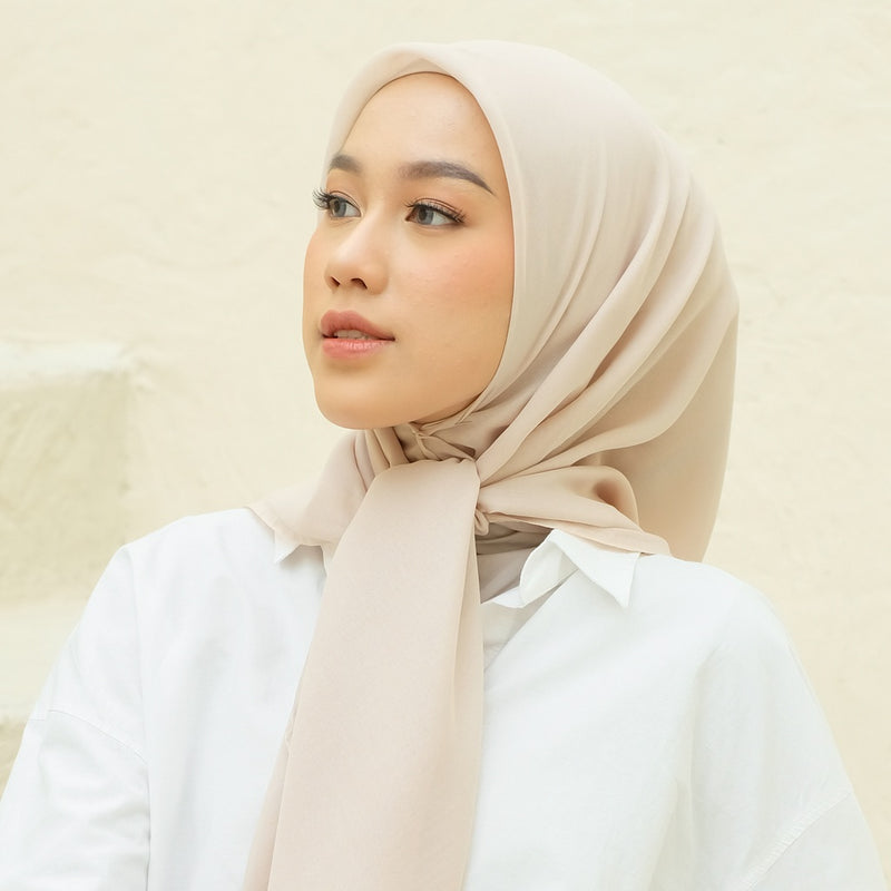 Qira Voal (Hijab Voal Segiempat)