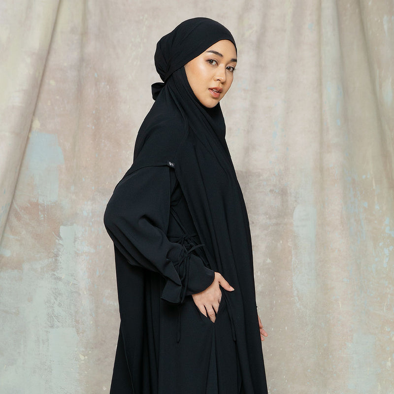 Alina Abaya Lozy x Cut Syifa Black L