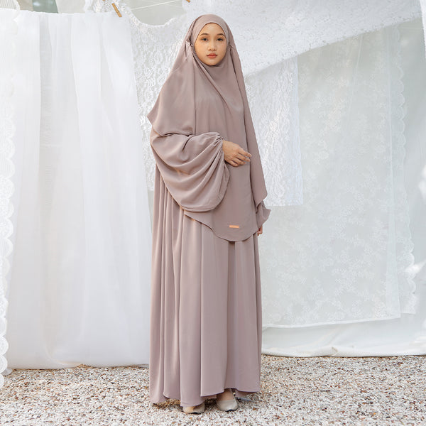 Pre Order Mida Abaya Khimar Set in Grey Cream (Lozy x Hamidah)