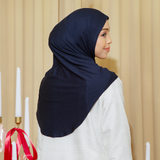 Heidy Oval Shawl in Navy (Lozy x Heidy)