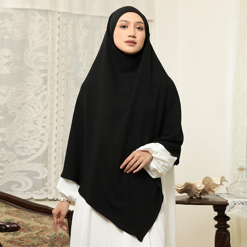 Nadira French Khimar Black S-M