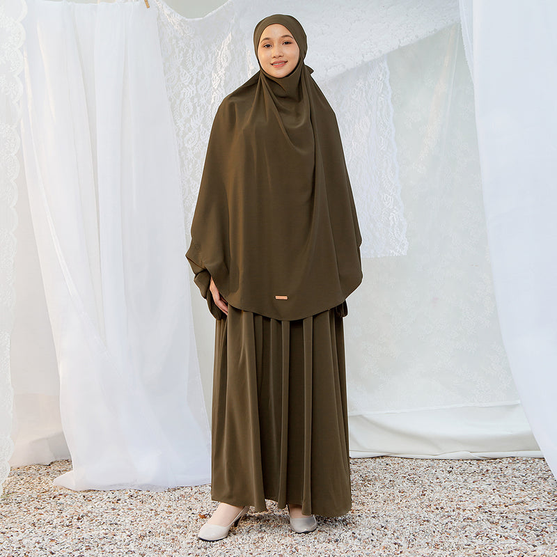 Pre Order Mida Abaya Khimar Set in Deep Army (Lozy x Hamidah)