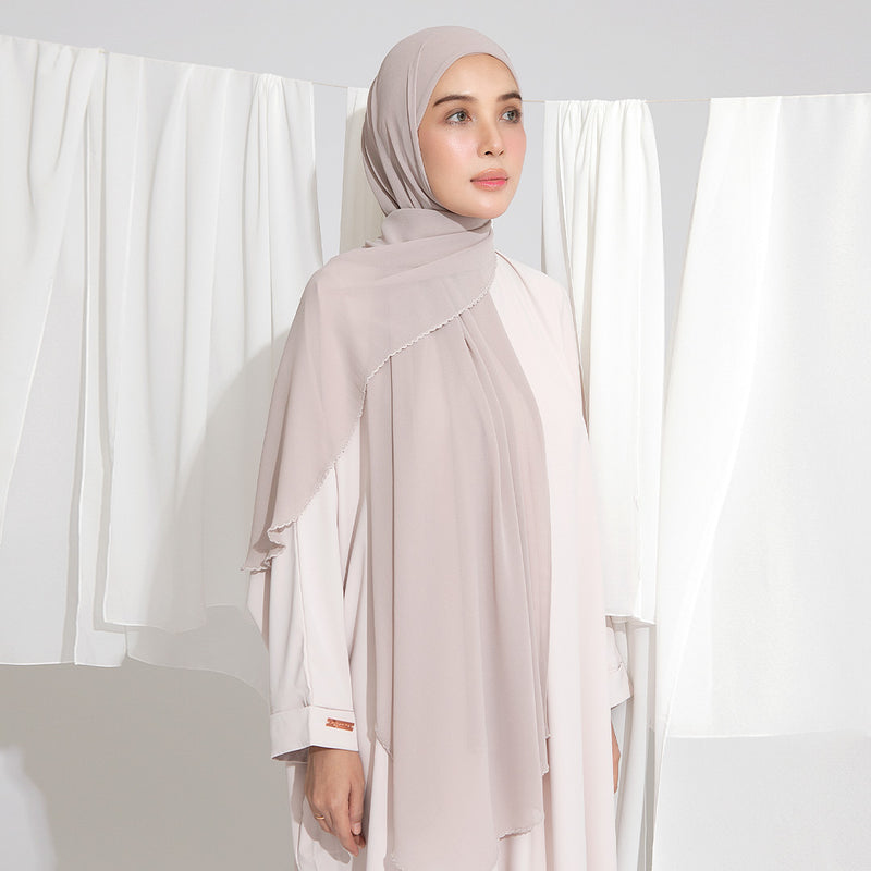 Embroidery Inner Shawl Lozy X Hamidah Baby Nude