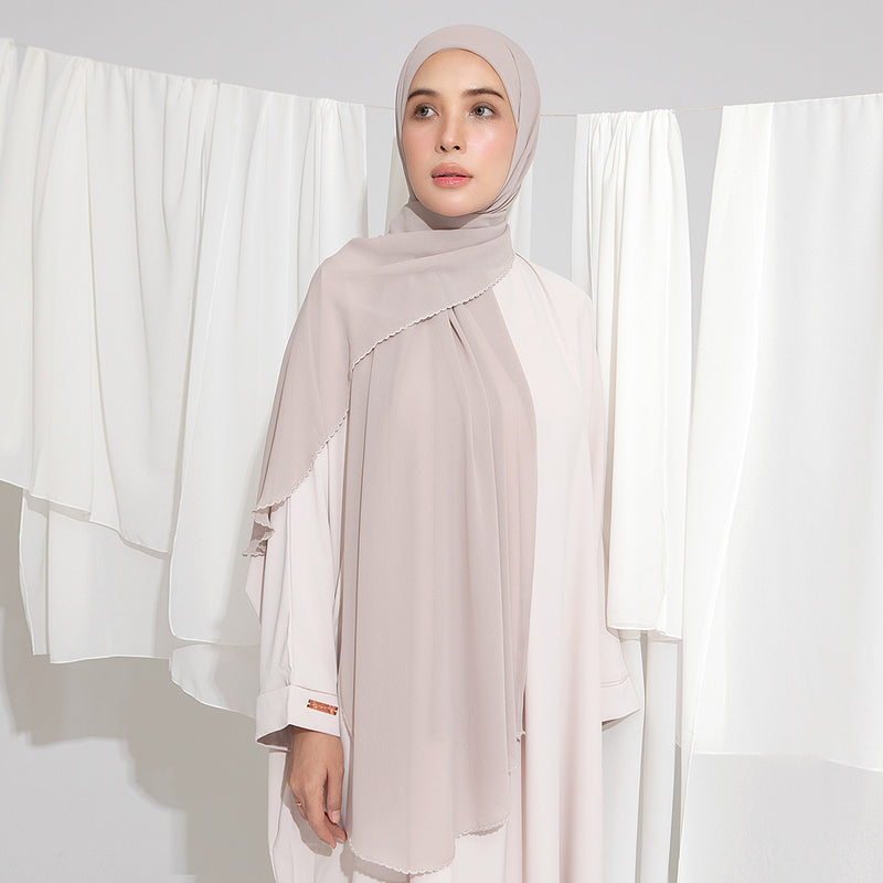 Embroidery Inner Shawl Lozy X Hamidah Baby Nude