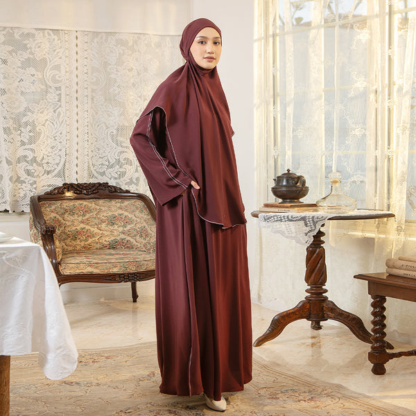 Zainab Abaya Lozy X Cut Syifa Burgundy XL