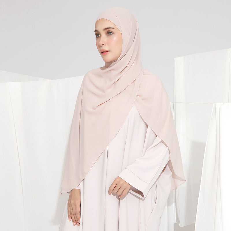 Embroidery Inner Shawl Lozy X Hamidah Ivory