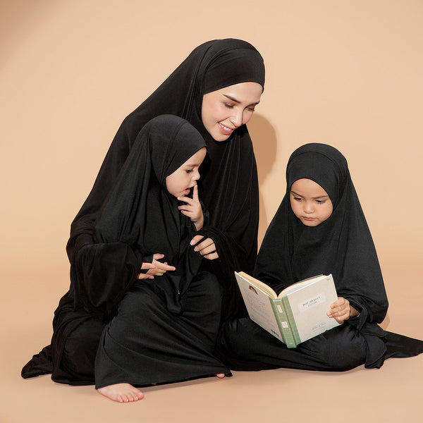 Shameera Prayer Set Kids Series 2 in Black 3-4 Tahun (Lozy x Hamidah)