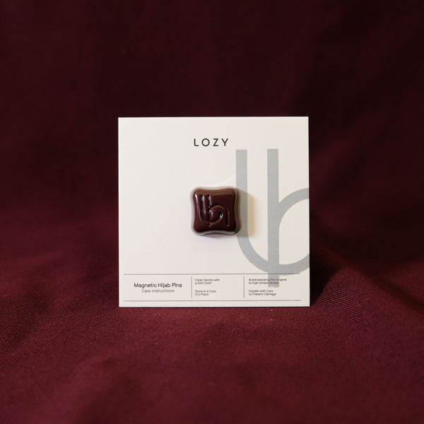 Magnet Pin Signature Square Type Ruby Wine