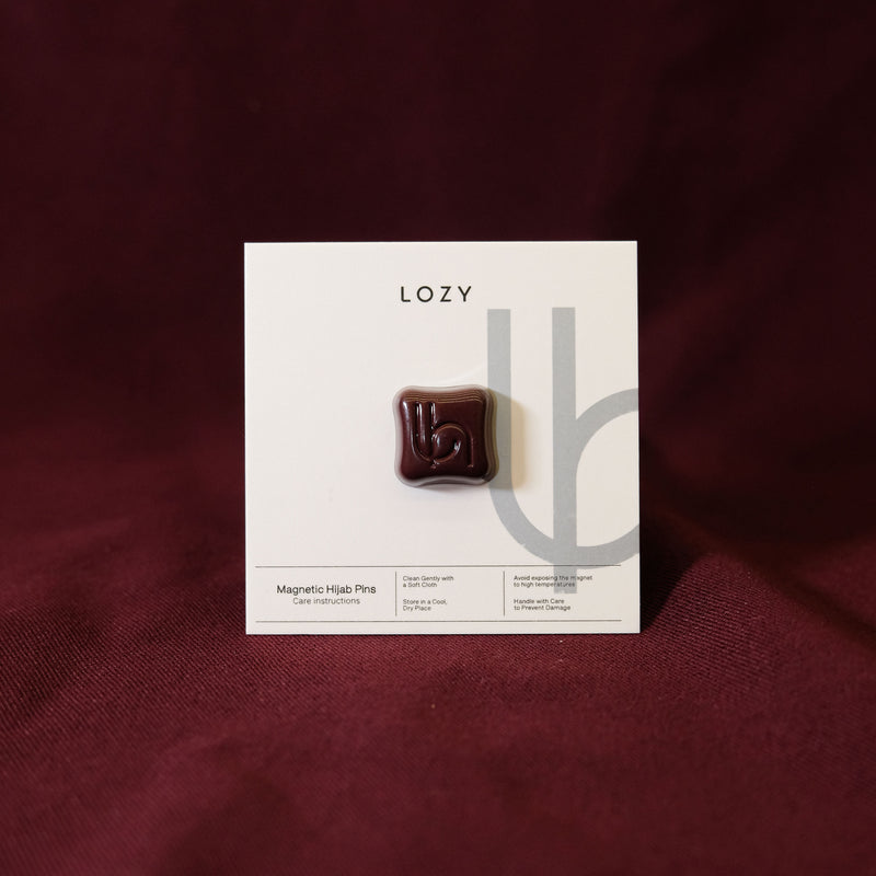Magnet Pin Signature Square Type Ruby Wine