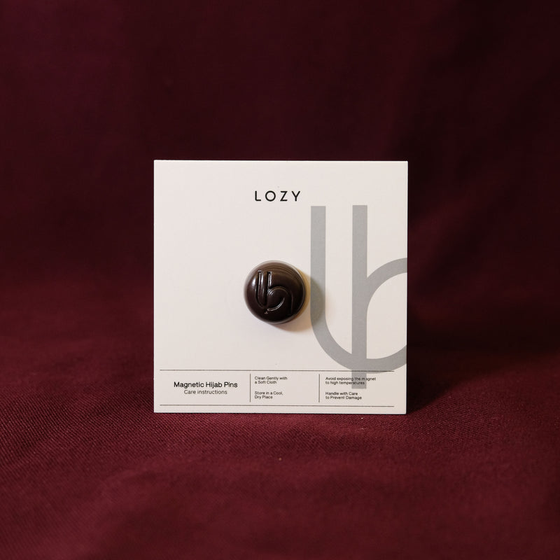 Magnet Pin Signature Circle Type Mahogany