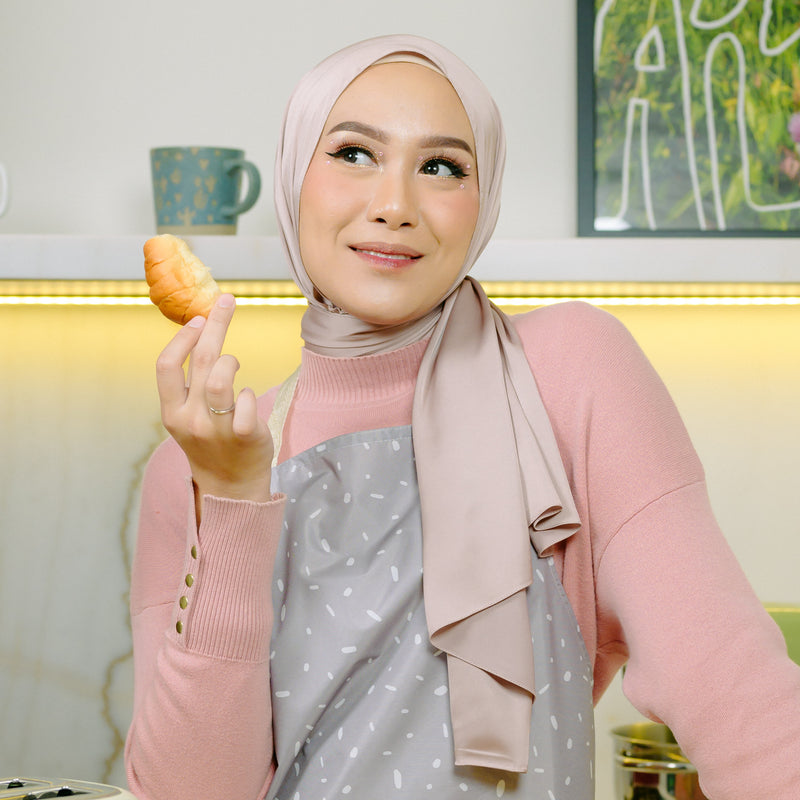 Shadeera Silk Shawl in Nude Cream (Lozy x Shadira)