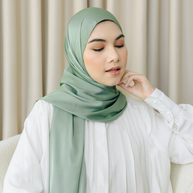 Medina Eyelash Shawl Green Pastel