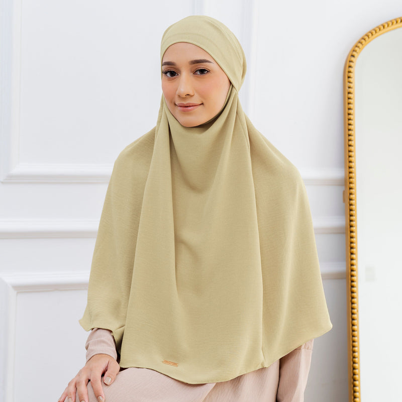 Halima French Khimar Milktea