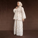 Floure Embroidery Set Pearly Blush L-XL Series 8