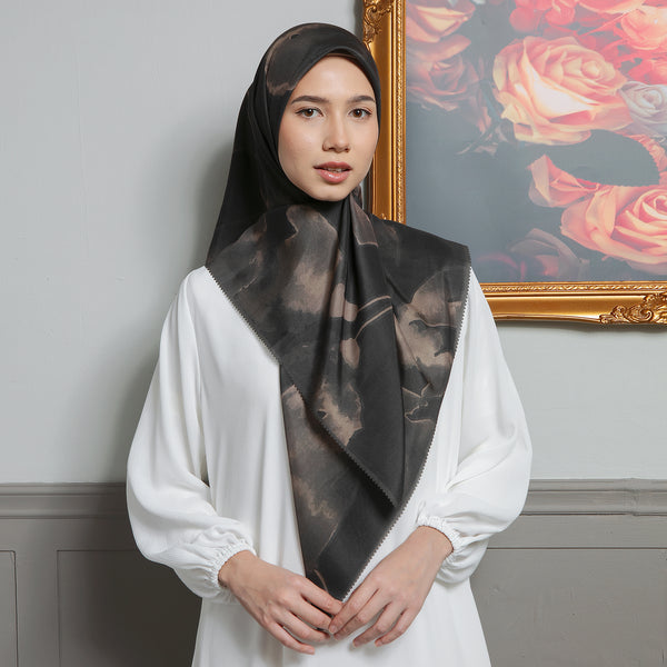 Aurel Scarf Exclusive Pattern Sheen Black Series 2