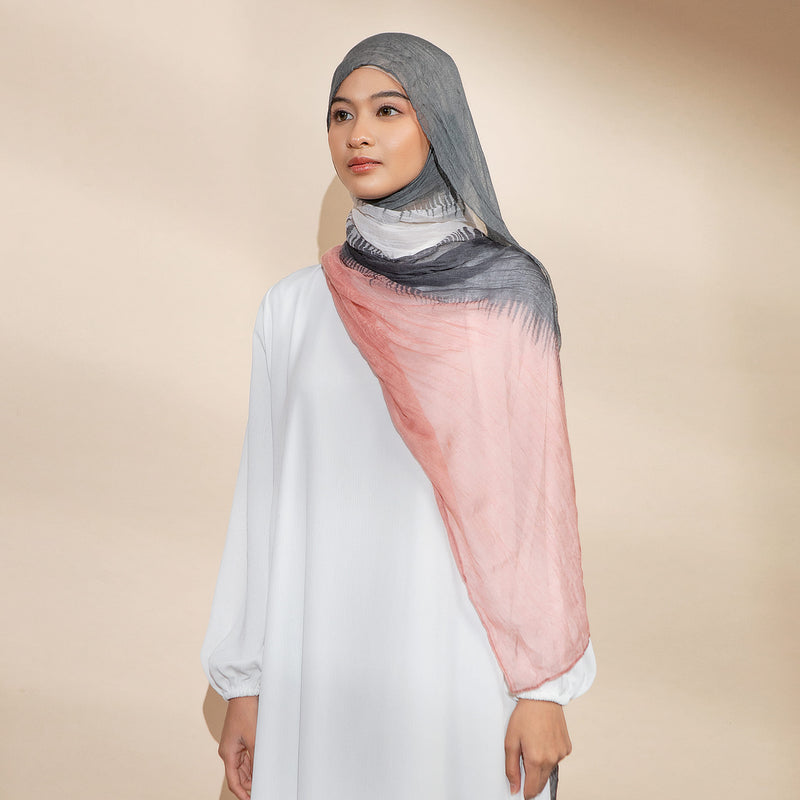 Oubre Shawl Viscose Crincle Gradasi Sienna