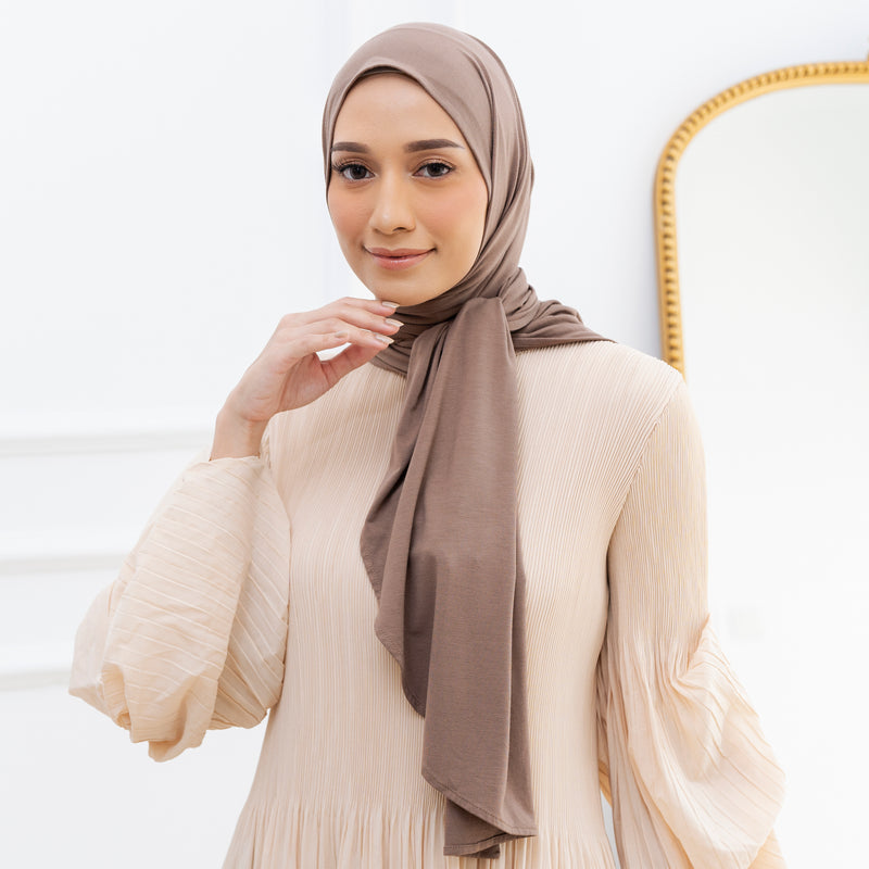 Tana Oval Shawl Hazelnut