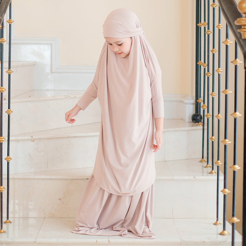 Shameera Prayer Set Kids in Nude Cream 3-4 Tahun (Lozy x Hamidah)