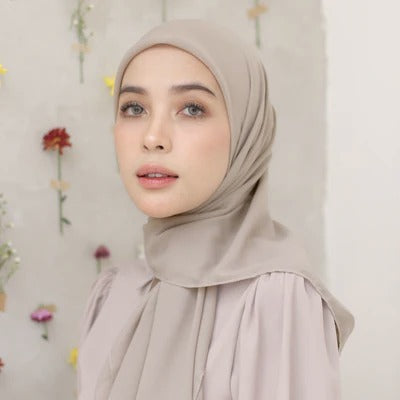 Polly Cotton Cream Almond