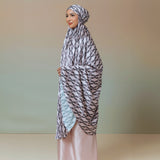 Tied Prayer Set Petal Rose