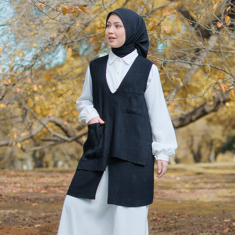 Breena Tunik Black