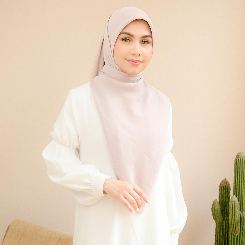 Mima Square Syari (Hijab Segiempat Syari) Ivory