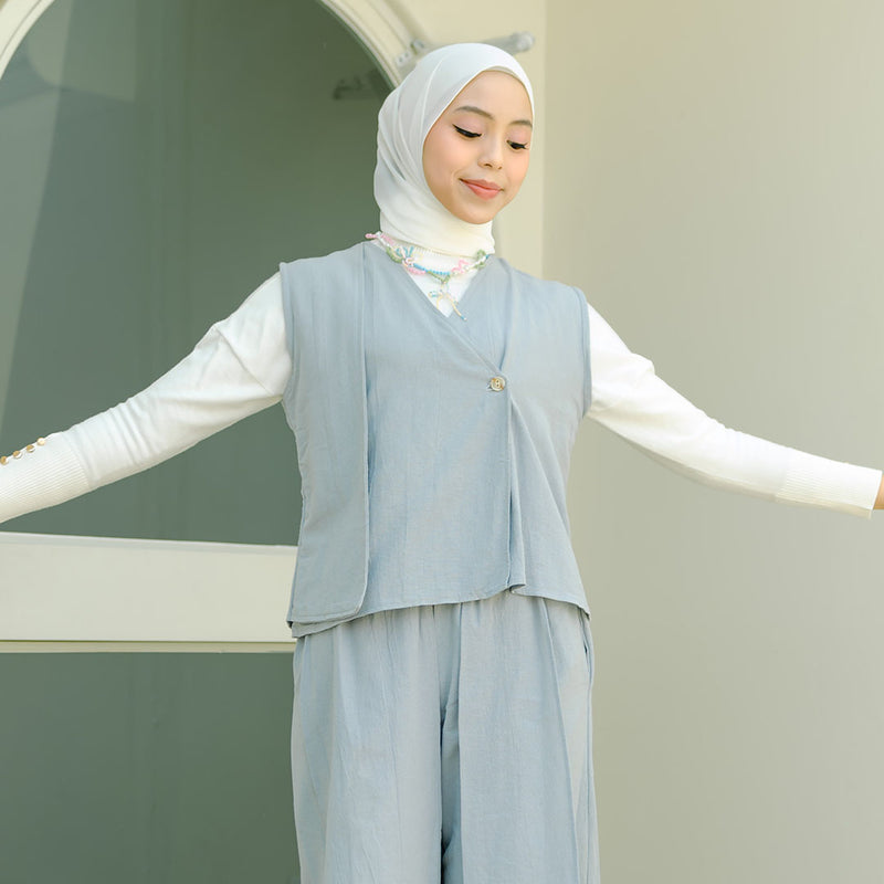 Nami Vest Light Grey