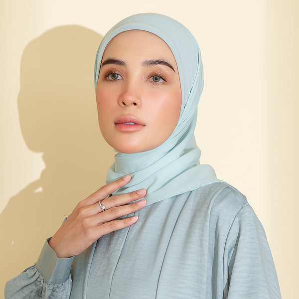 Ovel Square in Baby Blue (Lozy X Hamidah)