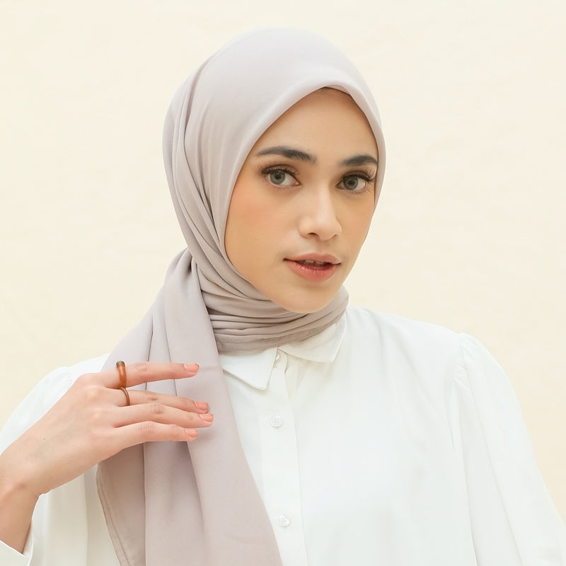 Qira Voal (Hijab Voal Segiempat)