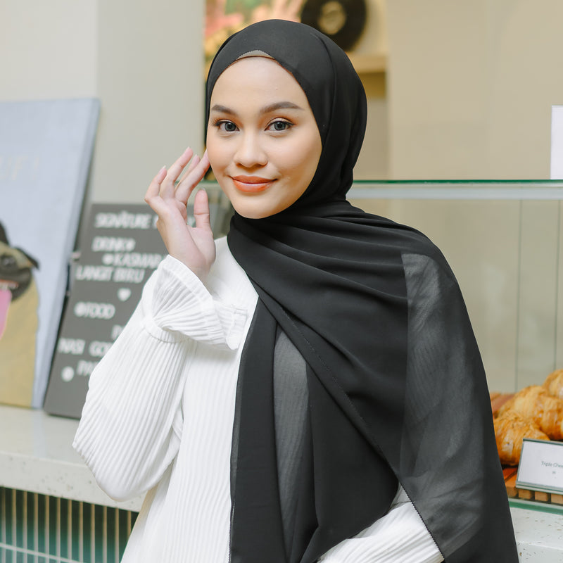 Bawal Eyelash Shawl Black