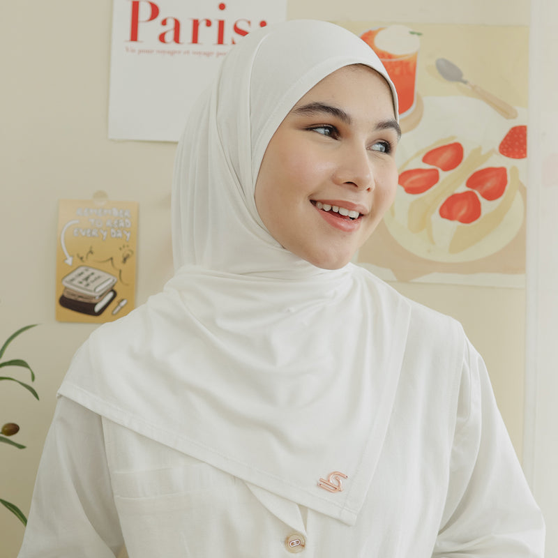 Tana Signature Shawl Broken White (Exclusive New Label)