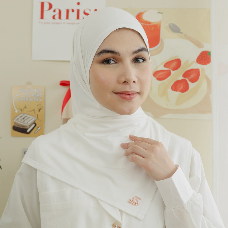 Tana Signature Shawl Broken White (Exclusive New Label)