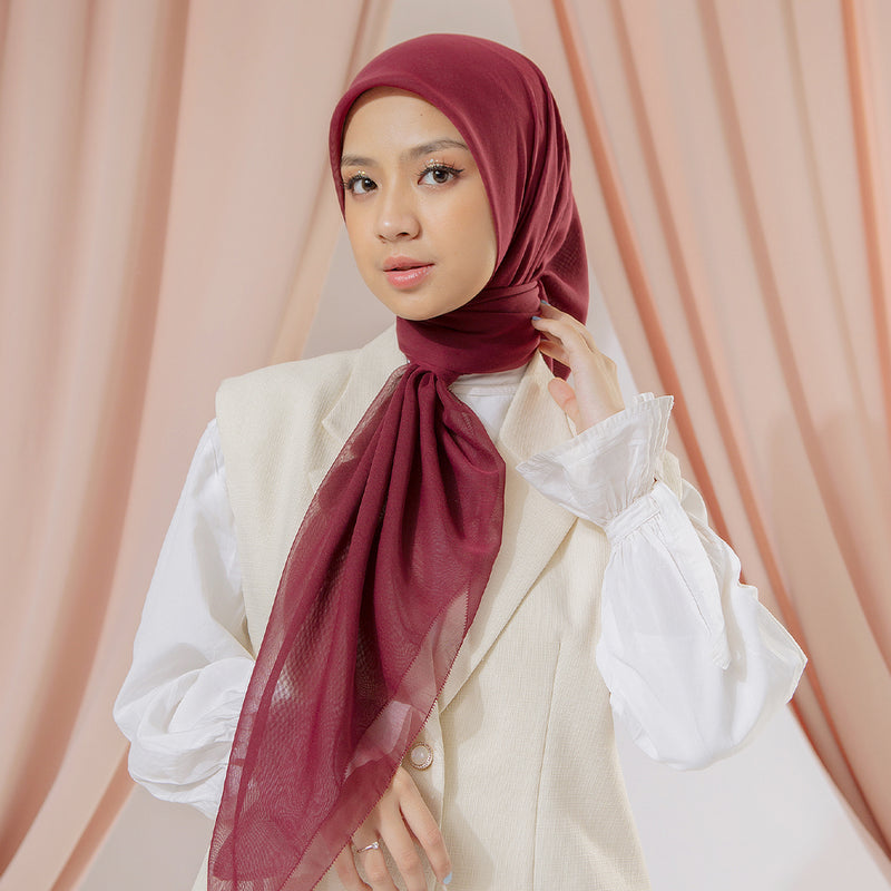 Nashwa Paris Eyelash in Burgundy (Lozy X Nashwa)