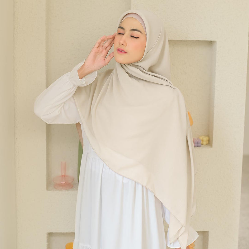 Mima Square Syari (Hijab Segiempat Syari) Cream Almond