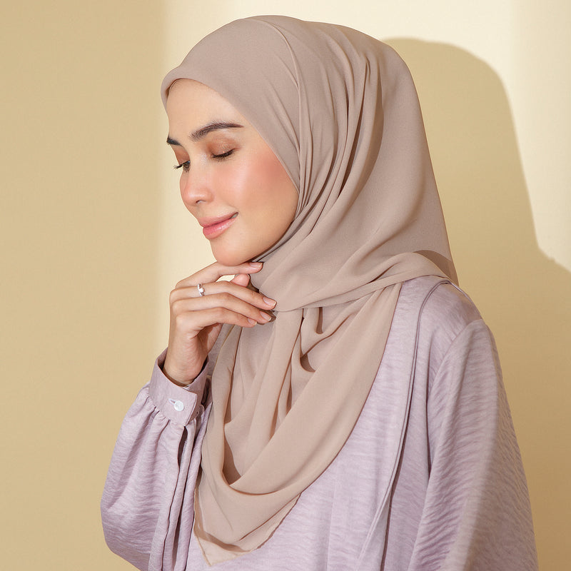 Ovel Square in Soft Nude (Lozy X Hamidah)