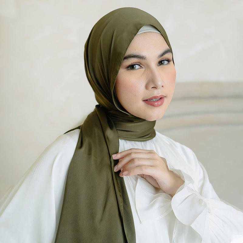 Shadeera Silk Shawl in Dark Olive (Lozy x Shadira)