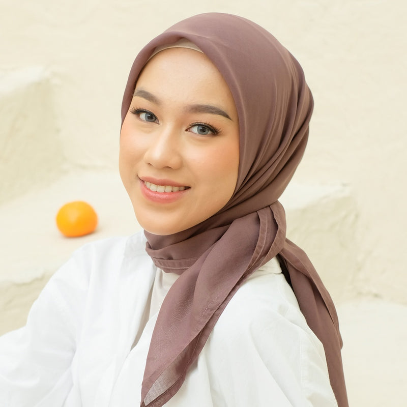 Qira Voal (Hijab Voal Segiempat)