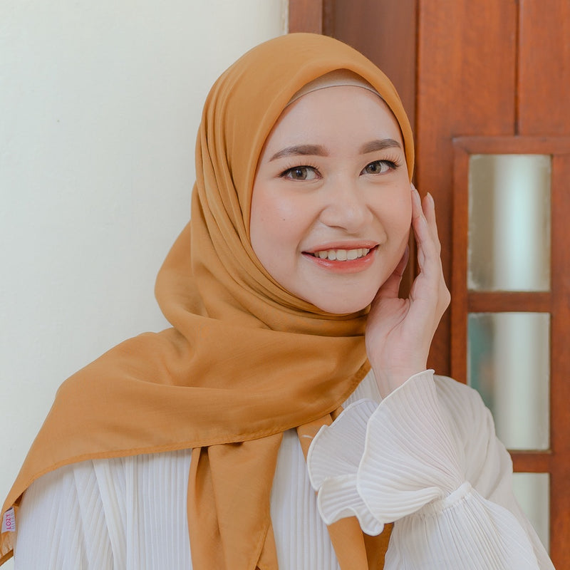 Kara Voal (Hijab Segiempat Voal)