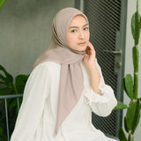 Lysa Eyelash (Hijab Voal Segiempat)