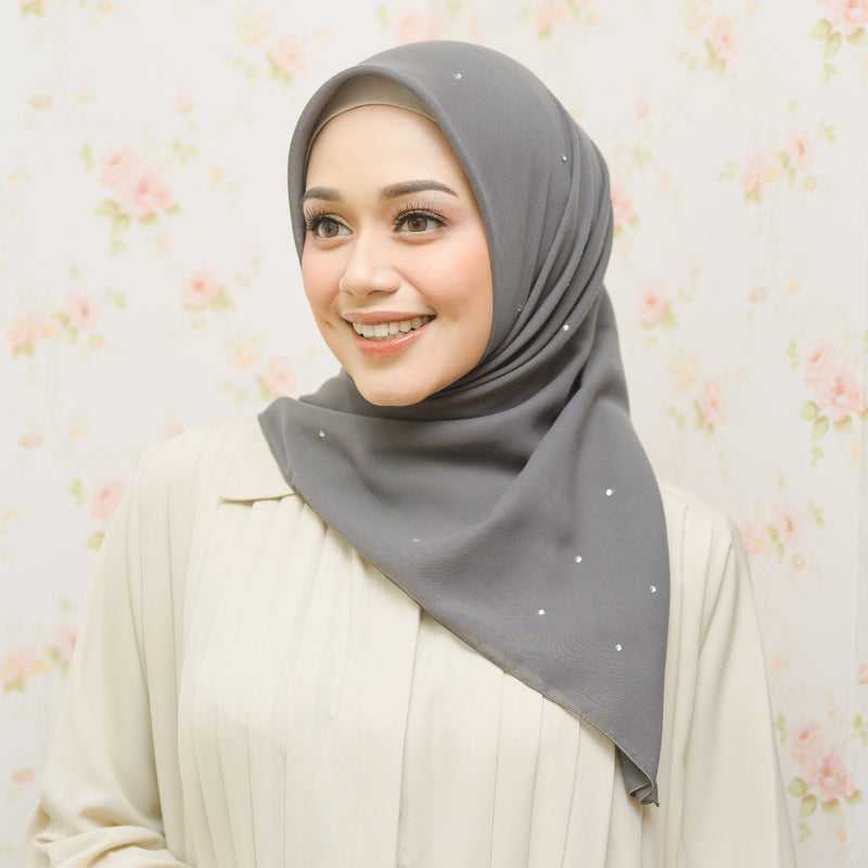 Viona Paris Swarovski (Hijab Paris Segiempat Swarovski)