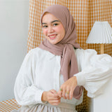 Detaa Square (Hijab Segiempat Voal)