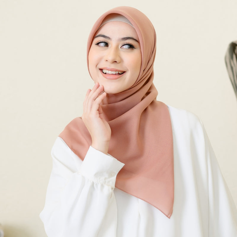 Naya Square (Hijab Voal Segiempat Polos)