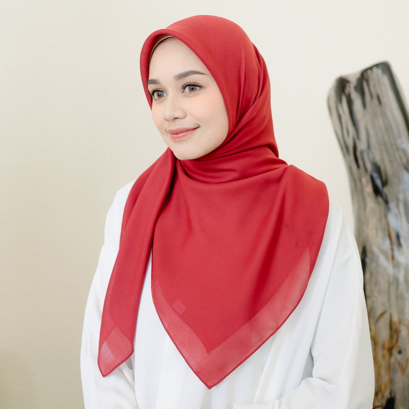 Naya Square (Hijab Voal Segiempat Polos)